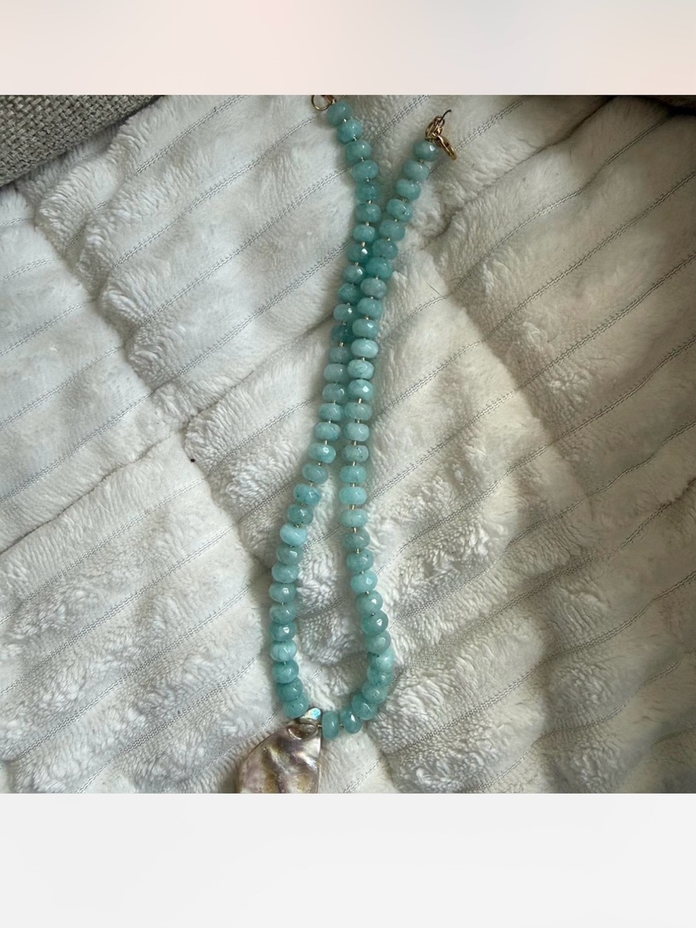 Aquamarine Beaded Necklace with Iridescent Shell Pendant - Women - Picture 3 of 3